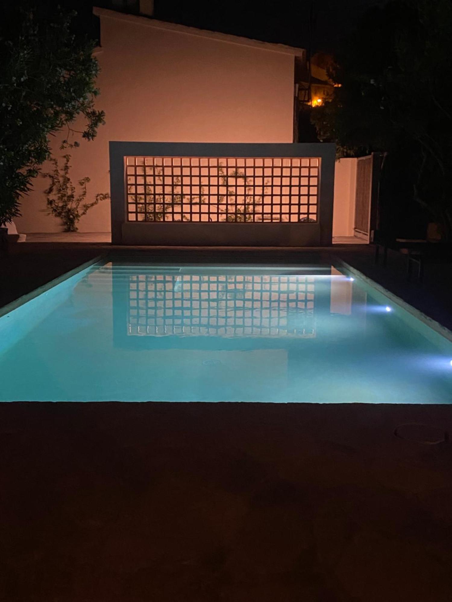 אלטפולה Bond Beach Village מראה חיצוני תמונה